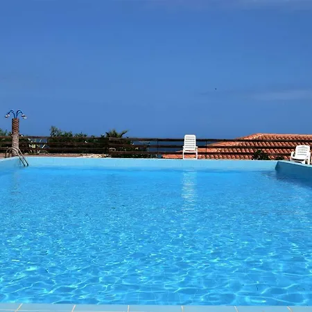 Saracena View